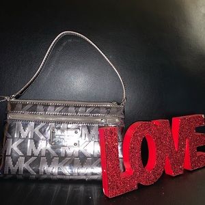 Micheal kors wristlet